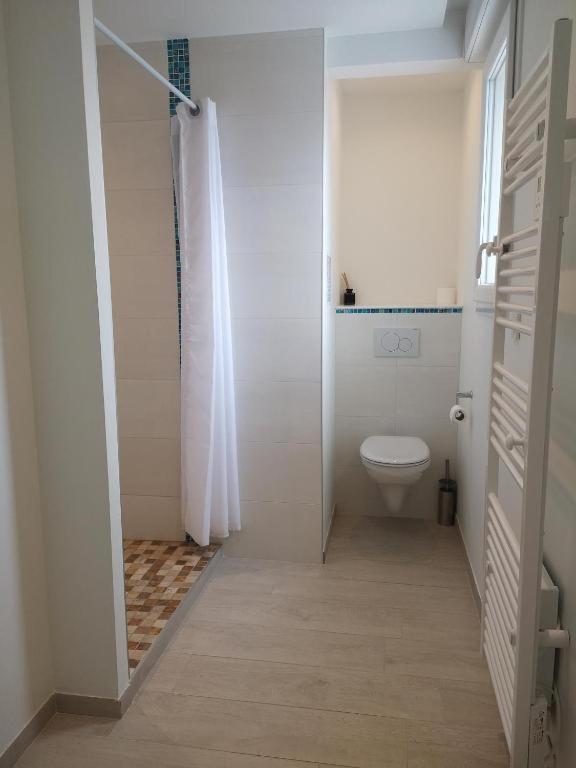 אסנלס Place Alexandre Stanier Apt N 7 Avec Terrasse מראה חיצוני תמונה